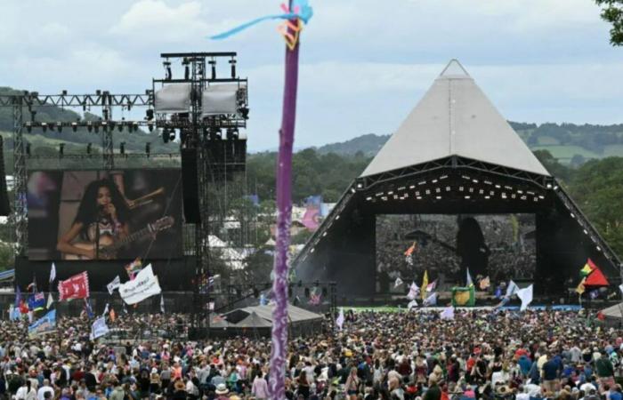 I fan di Glastonbury sono convinti di aver “risolto” l’headliner dopo l’enorme concerto delle star americane nel Regno Unito che “tradisce” l’apparizione