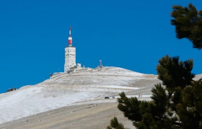 Bollettino meteorologico. Fino a 15 centimetri di neve attesi sul Mont Ventoux questo martedì 12 novembre