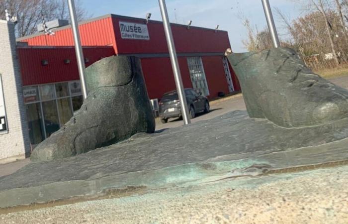 Furto della statua di Gilles Villeneuve: il museo perde le speranze e pensa a una sostituzione