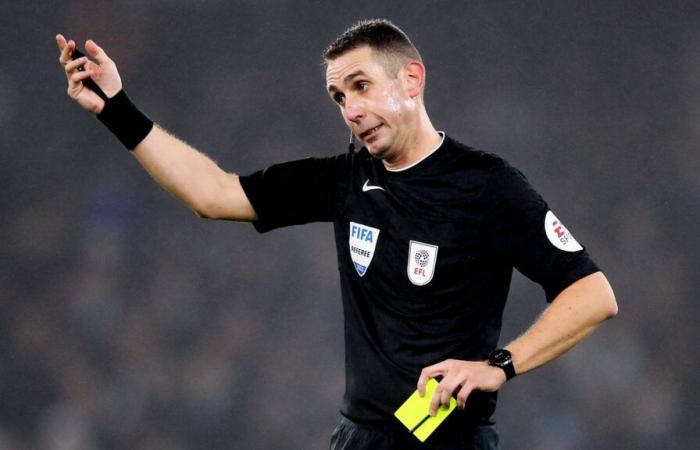 L'arbitro della Premier League David Coote è stato sospeso dopo che un video lo mostra mentre insulta il Liverpool FC e Klopp | Notizie dal Regno Unito