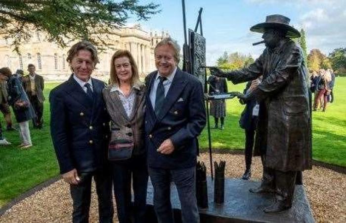 Blenheim Palace svela una nuova scultura per commemorare il 150° anniversario della nascita di Sir Winston Churchill