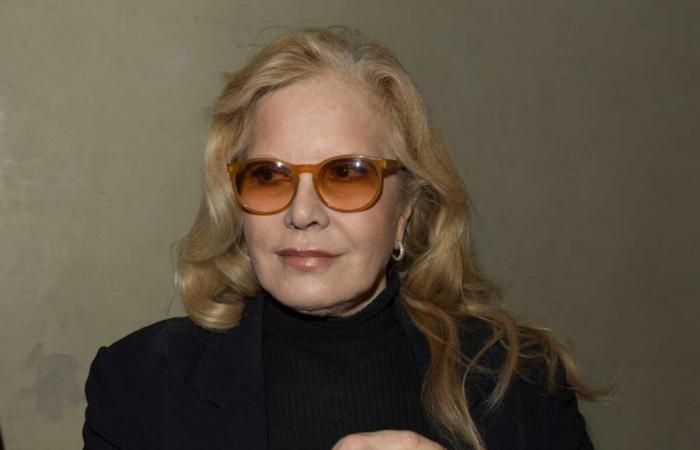 Sylvie Vartan supportata da Emma Smet, gli dà un adorabile soprannome