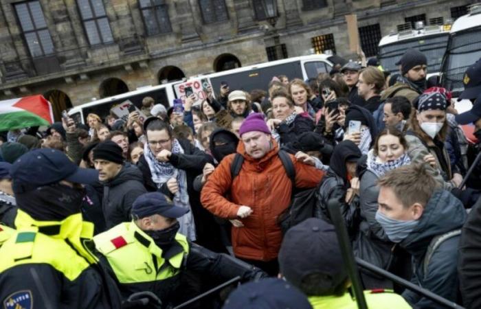 Amsterdam: decine di arresti durante una manifestazione filo-palestinese vietata: News