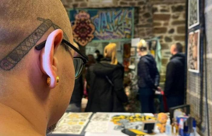 A Coutances, 1.000 visitatori sono accorsi nella cantina di Unelles per la convention dei tatuaggi