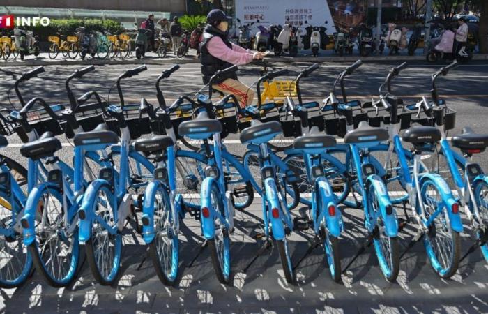 Cina: quando decine di migliaia di ciclisti paralizzano il traffico dopo il buzz sui social