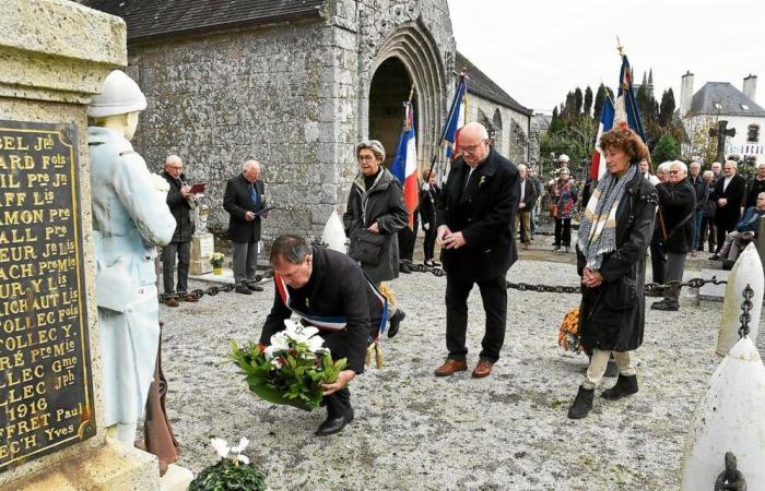 A Carhaix un centinaio di persone hanno reso omaggio ai bambini del paese vittime della guerra del 1914-18