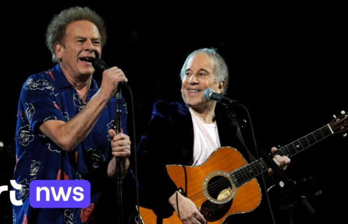 “Ho pianto quando mi ha detto quanto gli avevo fatto male”: il cantante Art Garfunkel sull’emozionante ricongiungimento con Paul Simon