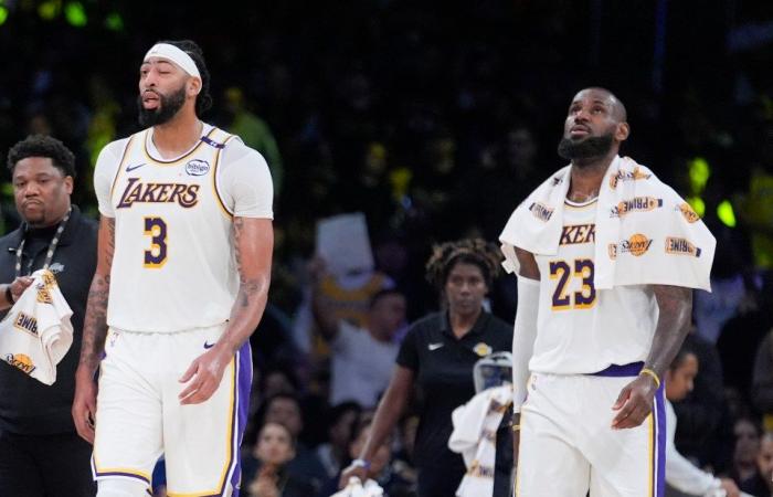 LeBron James batte il proprio record e individua i fan mentre i fan fanno la stessa battuta