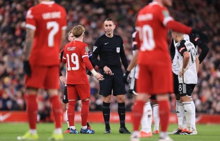 Arbitro inglese sospeso dopo insulti rivolti a Klopp e Liverpool