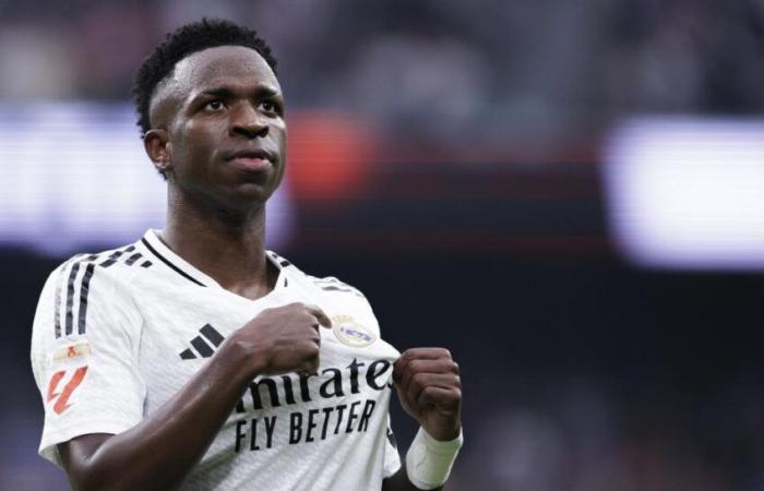 Un'offerta irrealistica del PSG annunciata per Vinicius