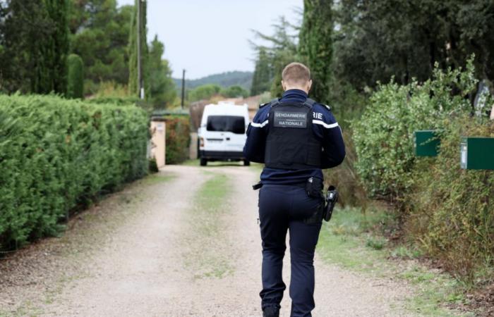 Un uomo di 86 anni avrebbe sparato alla moglie prima di suicidarsi, i loro corpi sono stati ritrovati a casa loro