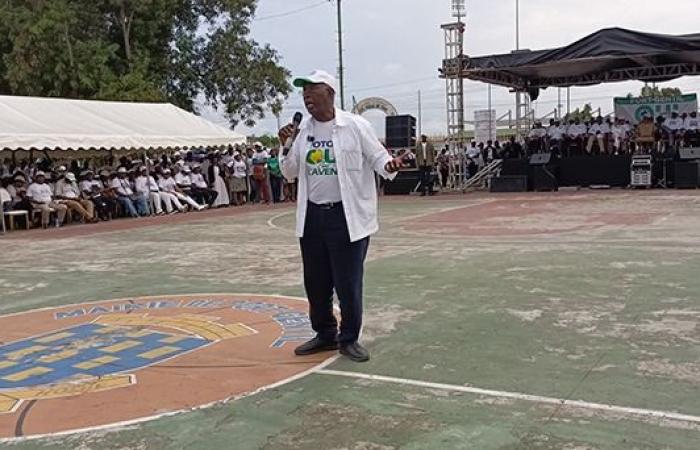 Referendum: Raymond Ndong Sima lancia la campagna del “Sì” a Port-Gentil | Gabonreview.com