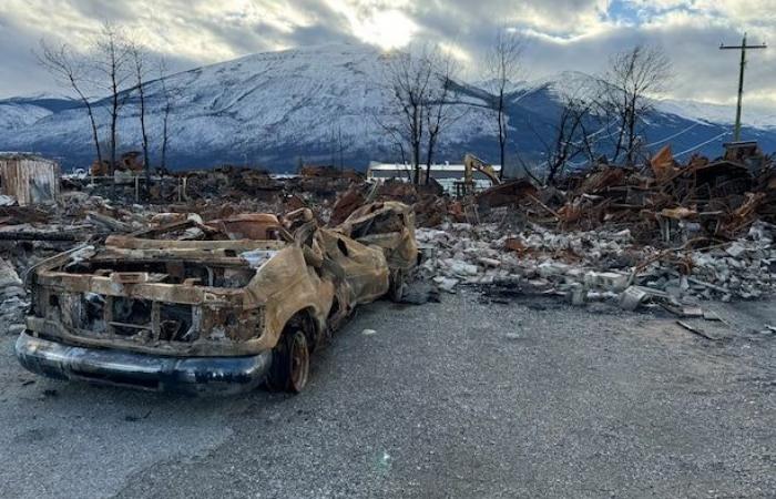 La ricostruzione di Jasper prende forma, ma non senza ostacoli | Incendi boschivi in ​​Canada