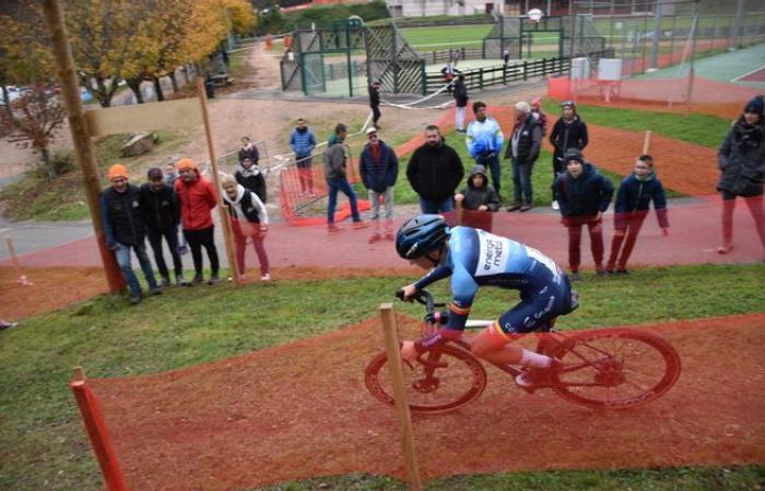 Il ciclocross di Belmont-de-la-Loire attira ancora così tante persone