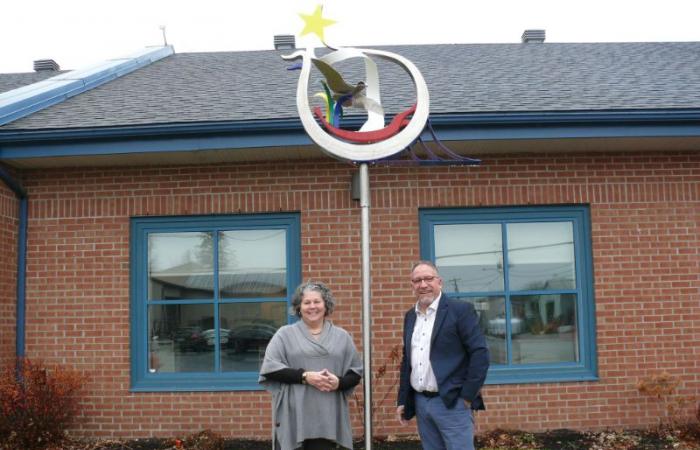 Una nuova scultura inaugurata davanti al municipio di Saint-Jacques