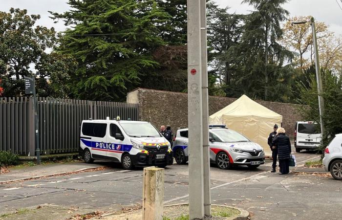 Un uomo di 49 anni è stato accoltellato a morte per strada a Rennes