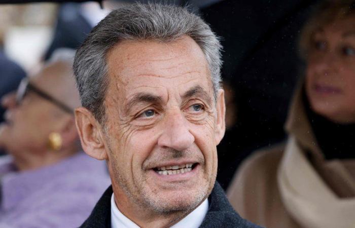 “È 24 ore su 24 e 6 mesi all’anno”: Nicolas Sarkozy attacca gli insegnanti e suscita indignazione