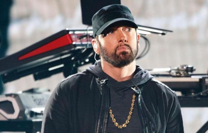 Eminem raggiunge l'apice della carriera con il suo nuovo album