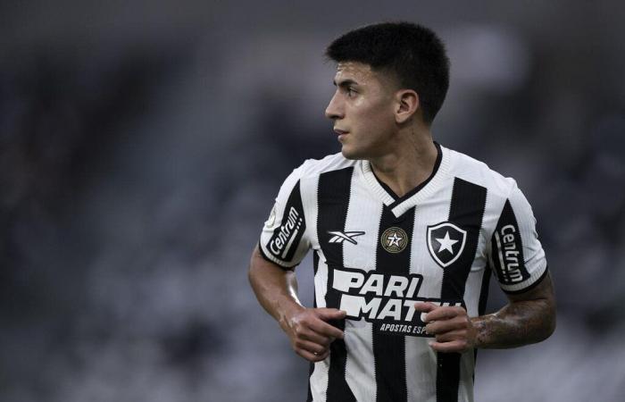 Thiago Almada non vuole più andare all'OL