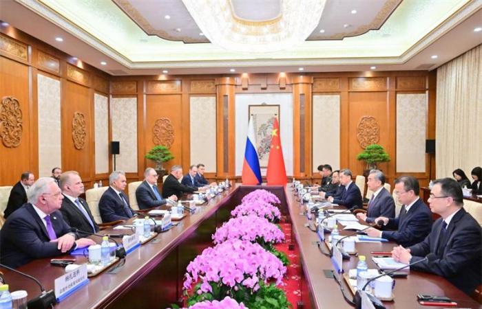 Cina e Russia tengono consultazioni annuali sulla sicurezza strategica