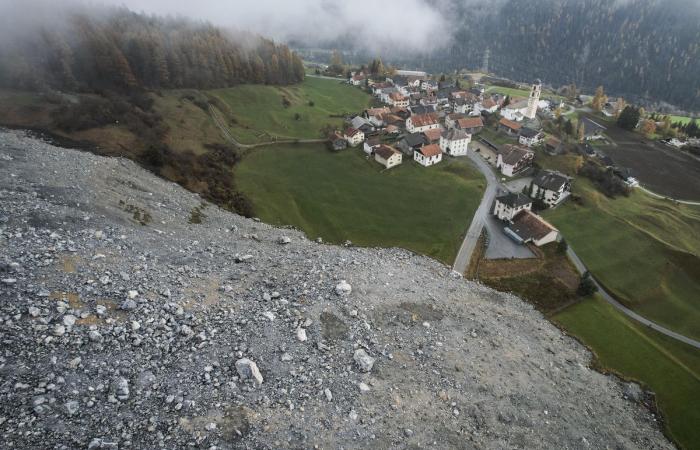 Colata di detriti a Brienz: il villaggio grigionese di Brienz deve essere evacuato entro domenica pomeriggio