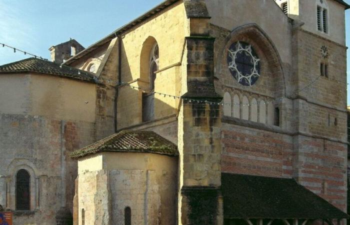 Le rovine di un antico palazzo scoperte nelle Lande