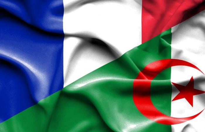 In Algeria, gli ambienti economici francesi sono in armi contro i leader politici a Parigi