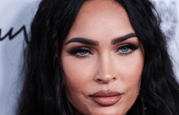 Megan Fox e Machine Gun Kelly presto genitori: l’attrice incinta si svela nella maniera più semplice