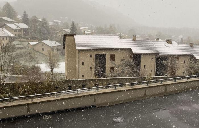 La neve crea difficoltà alla circolazione sui passi delle Alpi meridionali