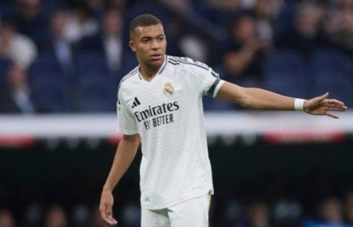 Mbappé si concede un po' di riposo a Parigi con Hakimi