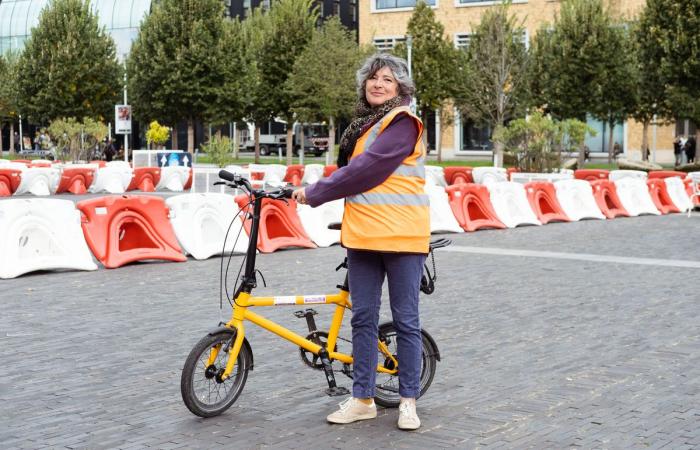 Grazie alle lezioni di ciclismo queste donne si stanno riappropriando della città