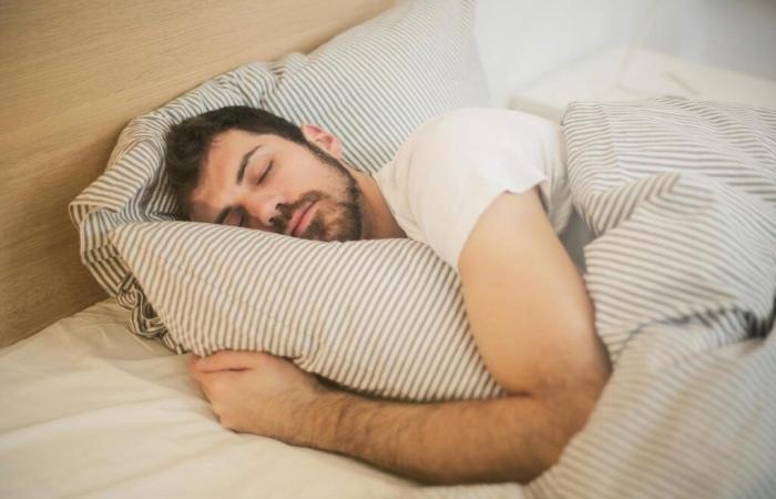 Perché il sonno gioca un ruolo chiave nella regolazione dello zucchero nel sangue?