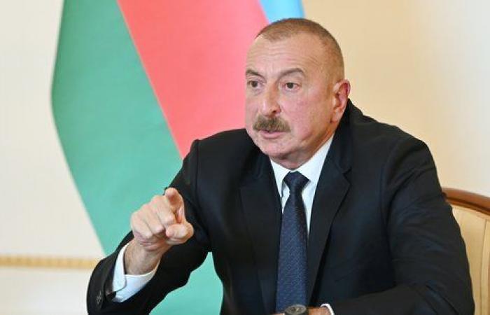 L’Azerbaigian vuole continuare a trivellare il petrolio, “dono di Dio”