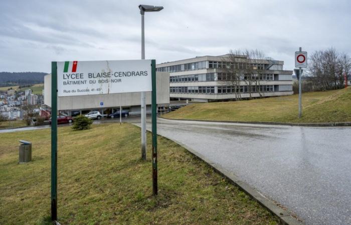 Rapporti sessuali con gli studenti del liceo Blaise-Cendrars: il professore viene scagionato