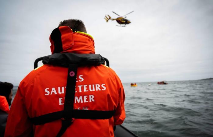 quattro persone salvate nel Canale della Manica