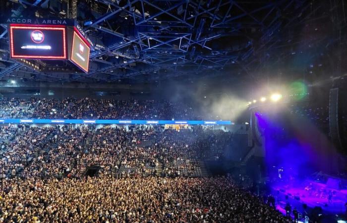 André Rieu in concerto all’Accor Arena di Parigi nel marzo 2025