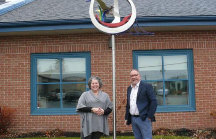 Una nuova scultura inaugurata davanti al municipio di Saint-Jacques