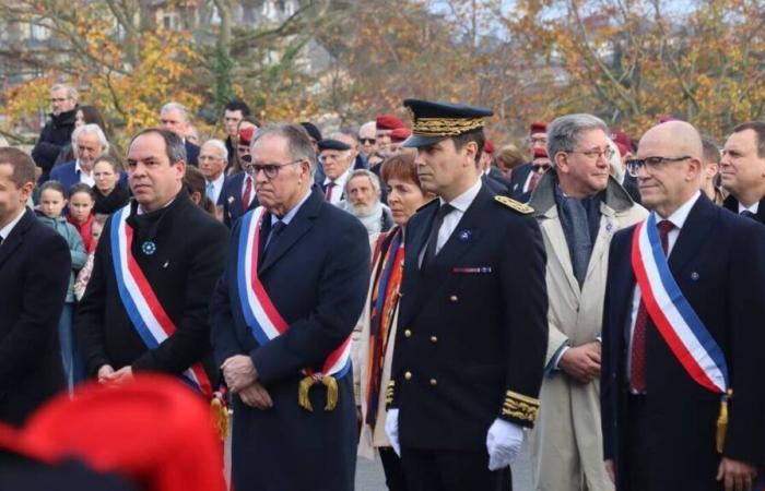 Ma perché gli eletti della Côtes-d'Armor non indossano allo stesso modo la loro sciarpa tricolore?