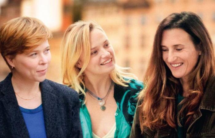 “Tre amici” di Emmanuel Mouret, amore e crepacuore in uno sfondo tragico – rts.ch