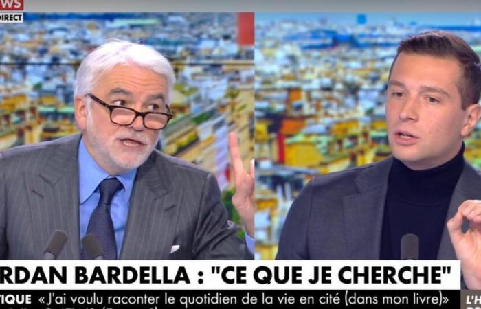 Jordan Bardella e Pascal Praud incrociano le spade su CNews