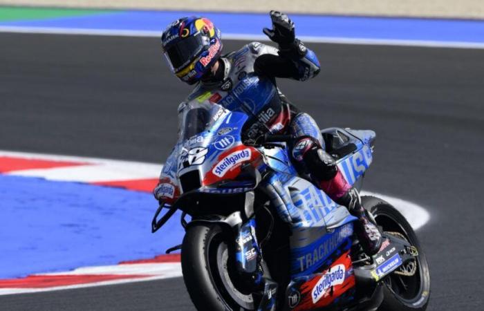 Un pilota della MotoGP torna per l'ultimo GP della stagione