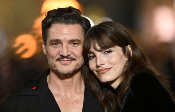 Pedro Pascal e sua sorella Lux indossano look coordinati sul tappeto rosso del “Gladiatore II”.