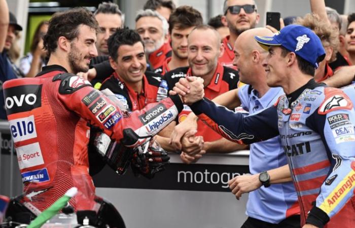 MotoGP, Santi Hernandez elogia Marc Marquez: “non è facile passare a un nuovo marchio, è costato caro a Valentino Rossi e Jorge Lorenzo”