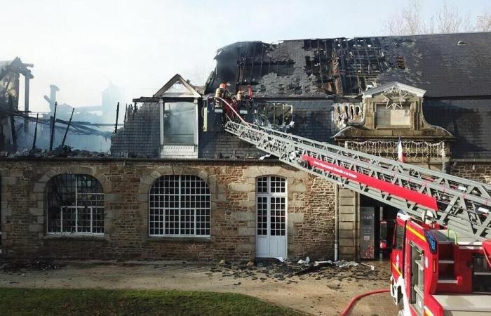 Testimonianze, foto, ricostruzione: cinque anni dopo, il nostro fascicolo sull’incendio al municipio di