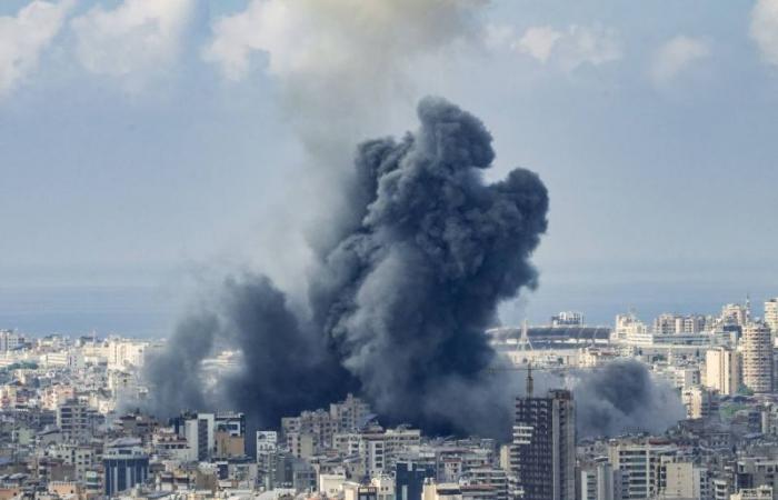 Hezbollah colpisce il quartier generale dell’esercito israeliano a Tel Aviv, bombardando la periferia sud di Beirut