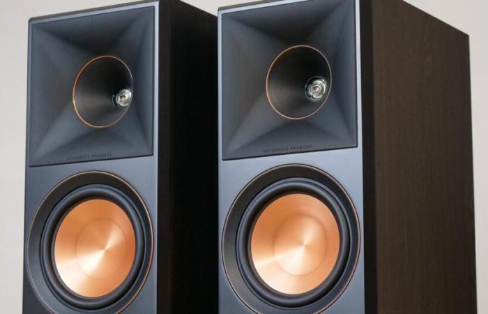 Suono potente, un prezzo basso? Il Klipsch RP-600M entusiasma senza sforare il budget!