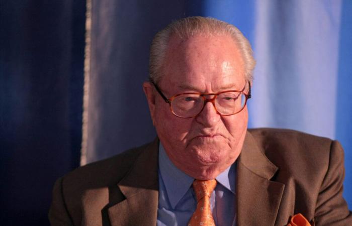 Jean-Marie Le Pen, fondatore del Fronte Nazionale, è ricoverato in ospedale dall'inizio della settimana