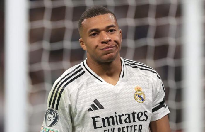 La foto di Kylian Mbappé con il narghilè fa impazzire i tifosi del Real Madrid secondo la stampa spagnola