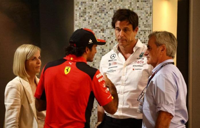 F1: Hamilton-Ferrari, il clan Sainz ha sganciato una bomba alla Mercedes