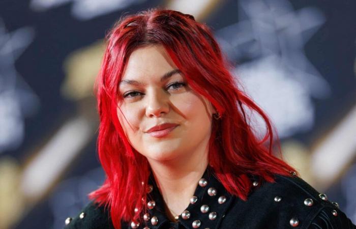 “Non me ne frega niente”, Louane ripensa alla sua performance altamente criticata agli NRJ Music Awards